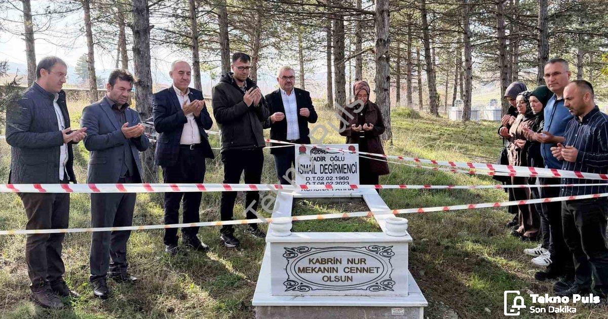 "Hisarcık'ta Eğitimcilerden Duygulandıran Vefa: Eski Müdürlerini Unutmadılar" başlıklı haber için fo