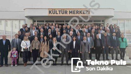 Efeler’de Eğitim Liderleri İçin Okuma Seferberliği: Yeni Dönemin İlk Kitabı Belirlendi