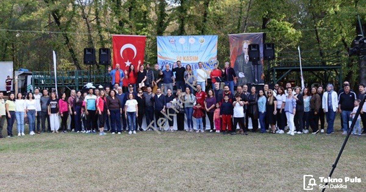 "Köyceğiz'de Öğretmenler Günü: Şenlik ve Coşku Bir Aradaydı" başlıklı haber için fotorealistik, prof