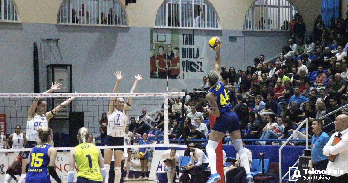 "Sultanlar Ligi'nde Nefes Kesen Mücadele: Fenerbahçe Aydın'ı Devirdi" başlıklı haber için fotorealis