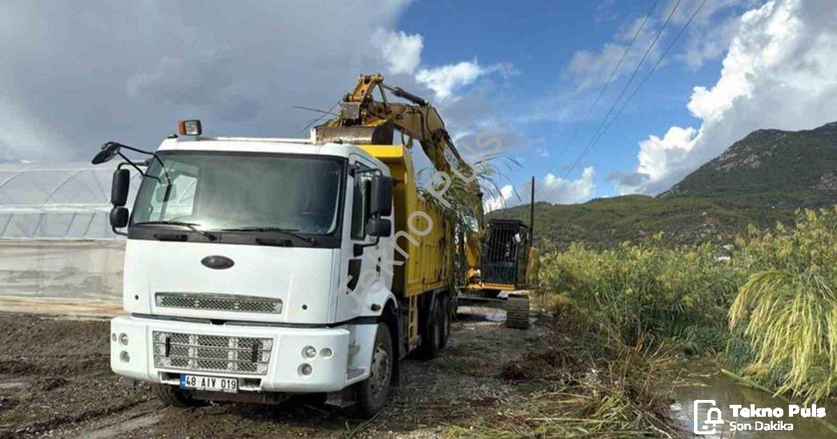 "Muğla'da Kışa Hazırlık: 77 Kilometrelik Dere Hattı Temizlendi" başlıklı haber için fotorealistik, p