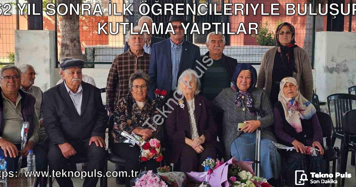 "62 Yıl Sonra İlk Öğrencileriyle Buluşup Kutlama Yaptılar" başlıklı haber için fotorealistik, profes
