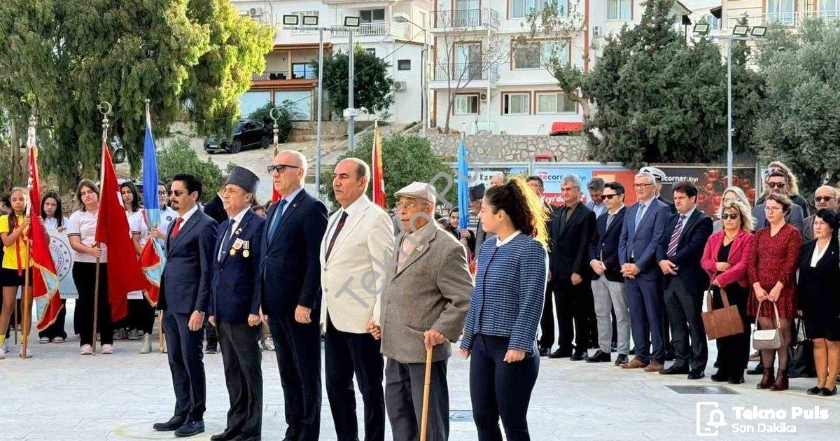 "Datça'da Coşkulu Öğretmenler Günü Kutlamaları Gerçekleşti" başlıklı haber için fotorealistik, profe