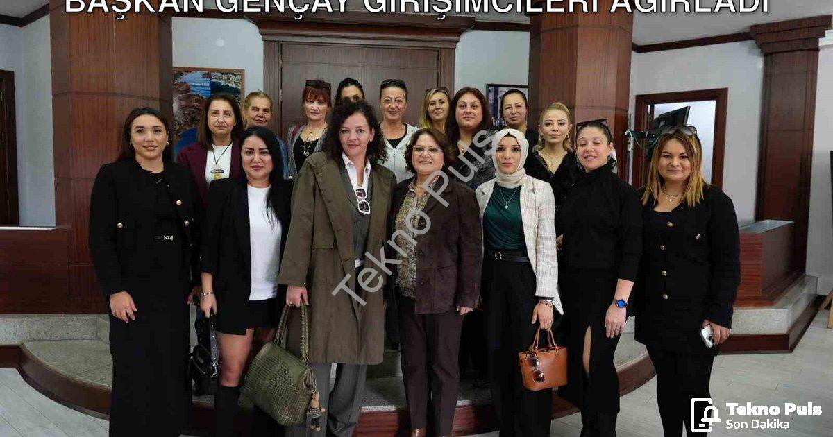 "Didim'de Kadın Dayanışması Rüzgarı: Başkan Gençay Girişimcileri Ağırladı" başlıklı haber için fotor